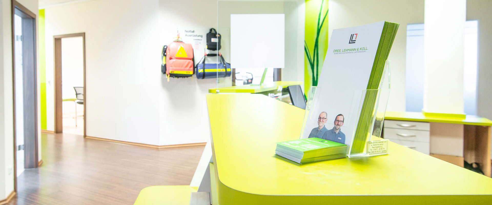 header_1920x800_0022_PRAXIS-2